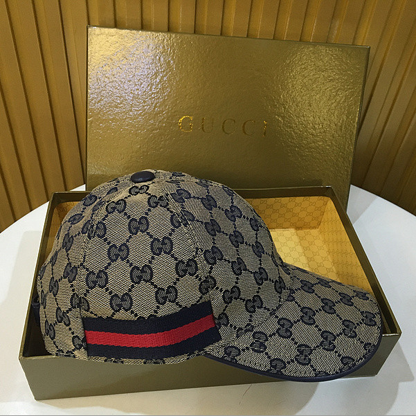 Gucci GG Canvas Baseball Hat - DesignerGu