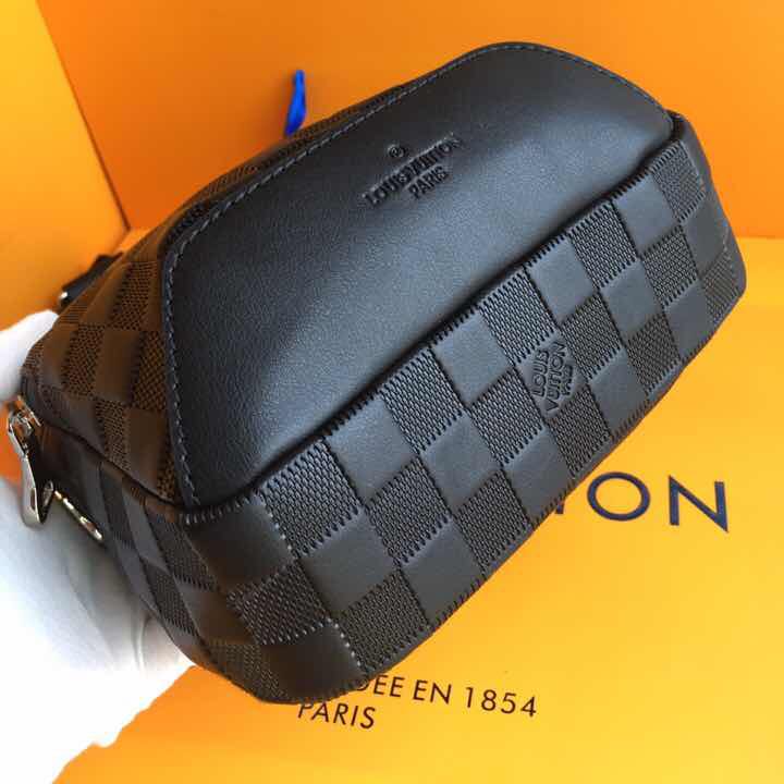 Louis Vuitton Black Argyle Bag - DesignerGu