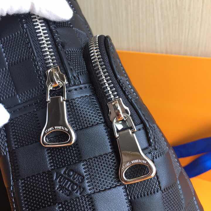 Louis Vuitton Black Argyle Bag - DesignerGu