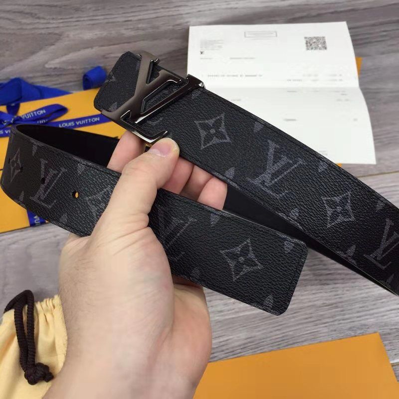 Louis Vuitton Reverso Belt in Black - DesignerGu