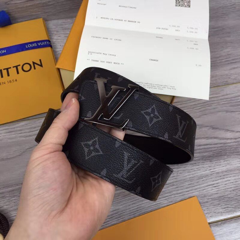 Louis Vuitton Reverso Belt in Black - DesignerGu