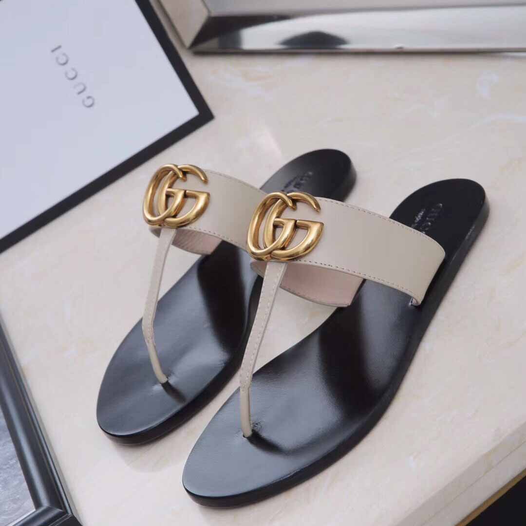 Gucci Leather Thong Sandal With Double G - DesignerGu