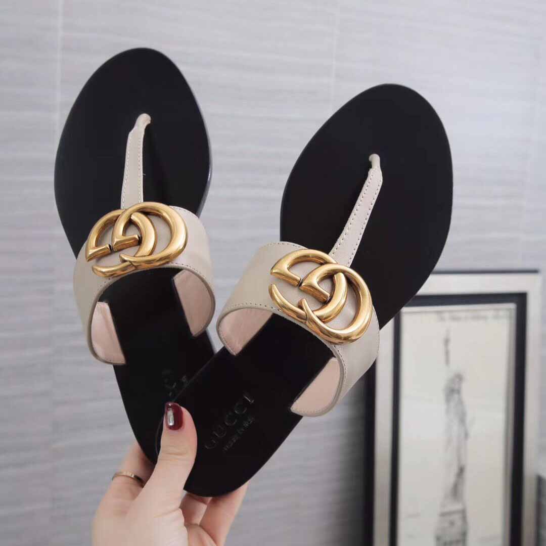 Gucci Leather Thong Sandal With Double G - DesignerGu