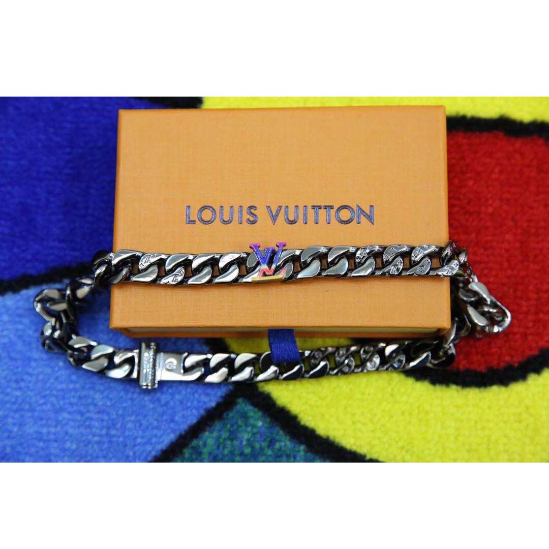 Louis Vuitton Chain Necklace - DesignerGu