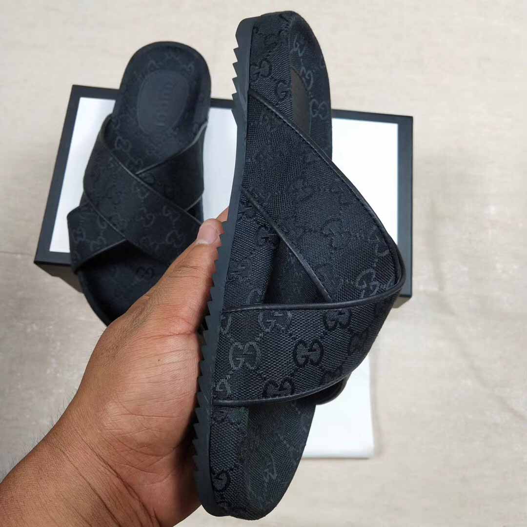 Gucci Men's GG Slide Sandal - DesignerGu