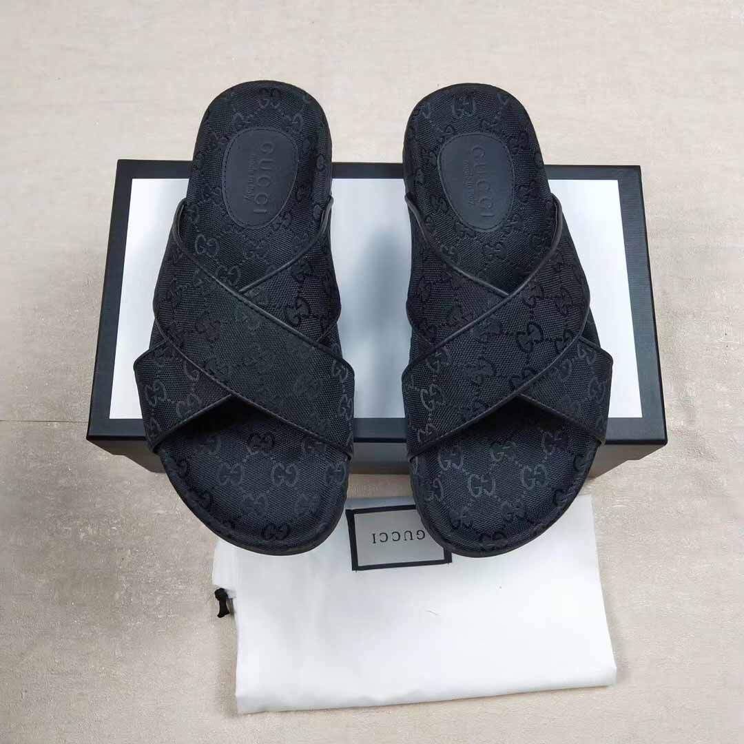 Gucci Men's GG Slide Sandal - DesignerGu