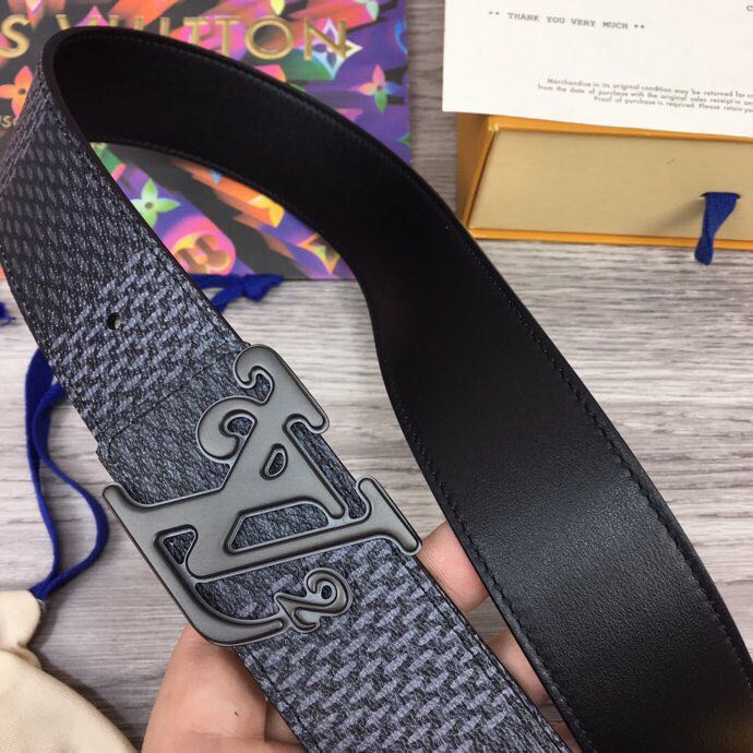 Louis Vuitton Squared 40MM Belt - DesignerGu