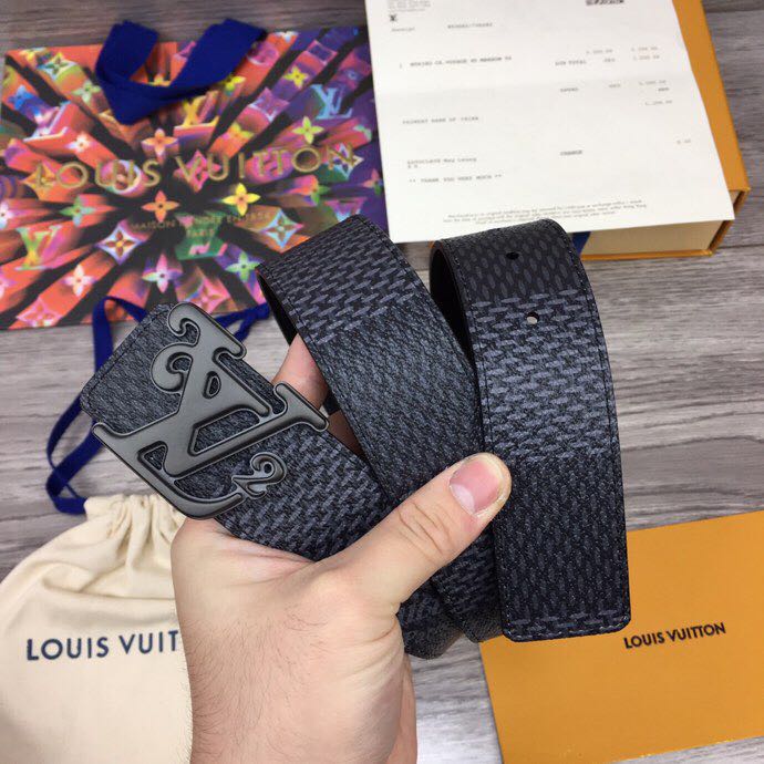 Louis Vuitton Squared 40MM Belt - DesignerGu