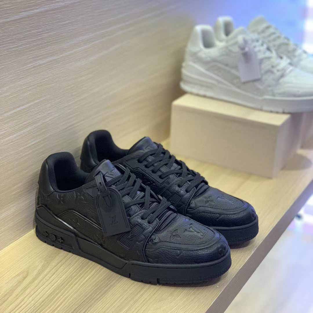 Louis Vuitton Trainer Sneaker - DesignerGu