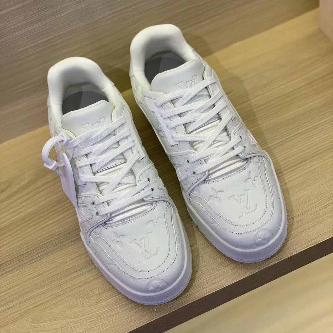 Louis Vuitton Trainer Sneaker - DesignerGu