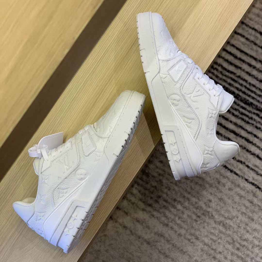 Louis Vuitton Trainer Sneaker - DesignerGu