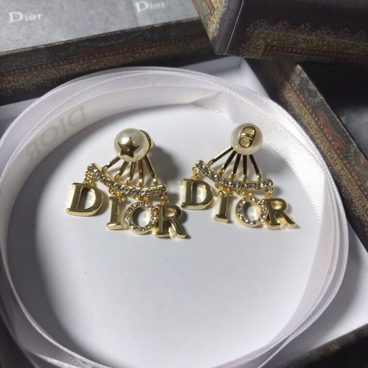 Dior Earrings - DesignerGu
