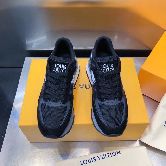 Louis Vuitton Trainer Sneaker(Upon UK Size) - DesignerGu