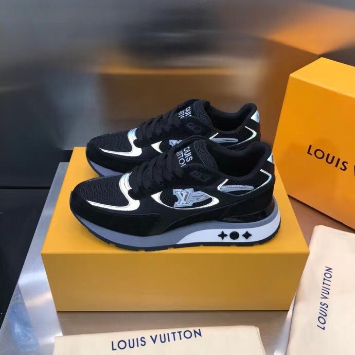 Louis Vuitton Trainer Sneaker(Upon UK Size) - DesignerGu