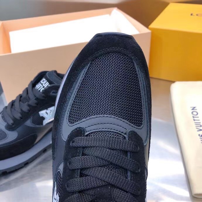 Louis Vuitton Trainer Sneaker(Upon UK Size) - DesignerGu