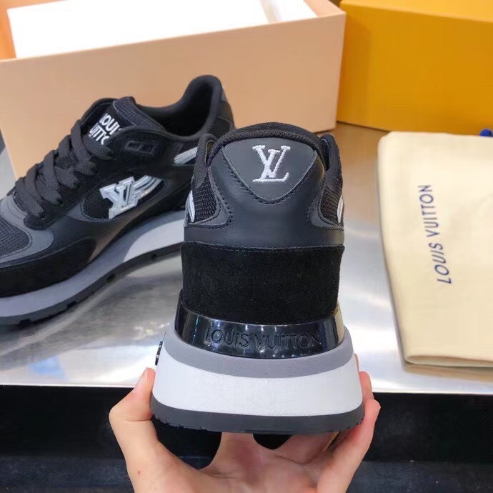 Louis Vuitton Trainer Sneaker(Upon UK Size) - DesignerGu