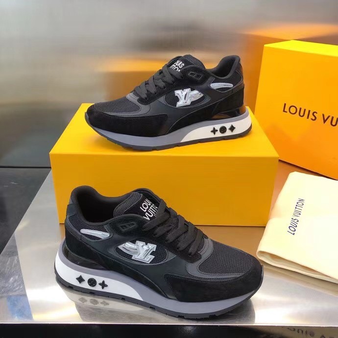 Louis Vuitton Trainer Sneaker(Upon UK Size) - DesignerGu