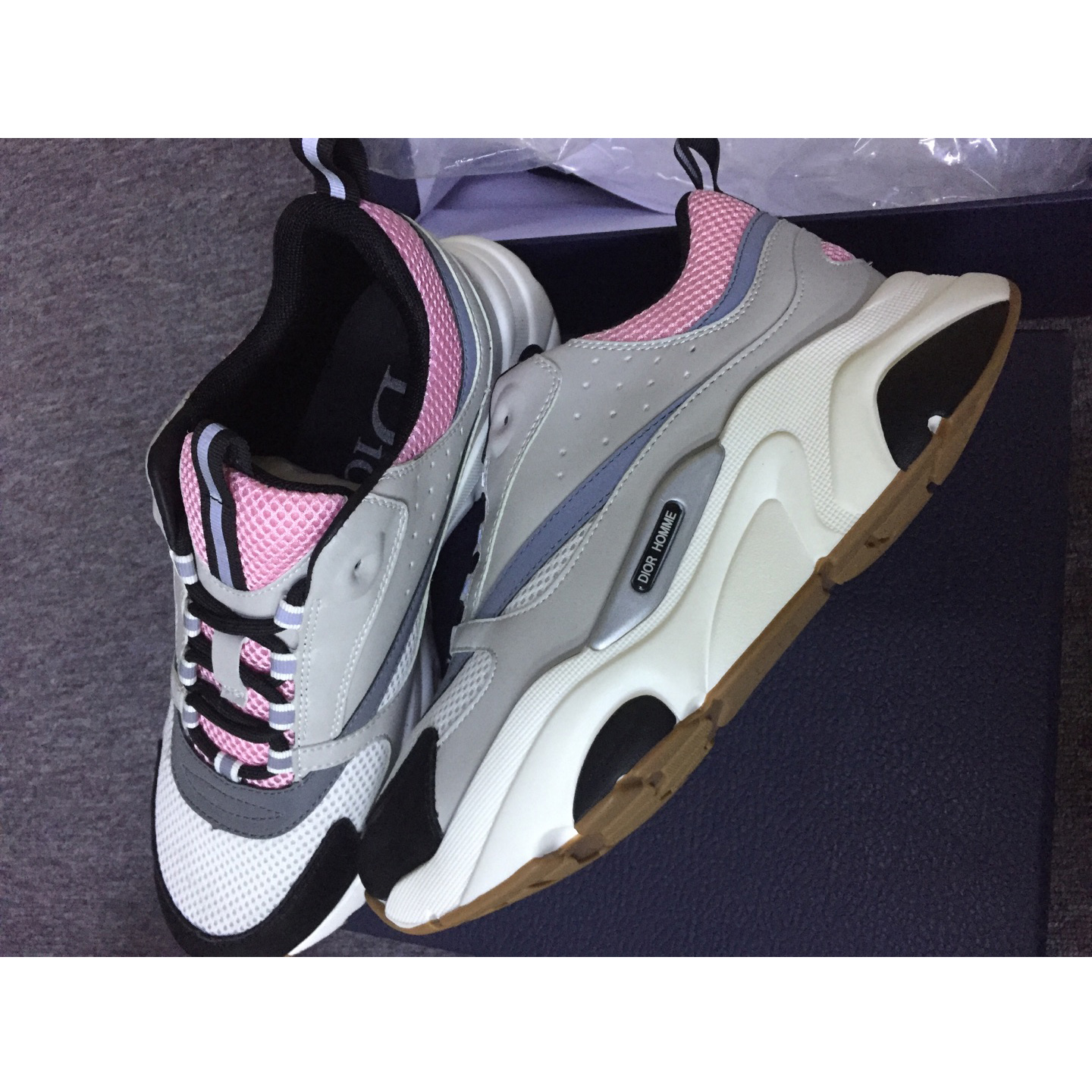 Dior "B22" Sneaker  - DesignerGu