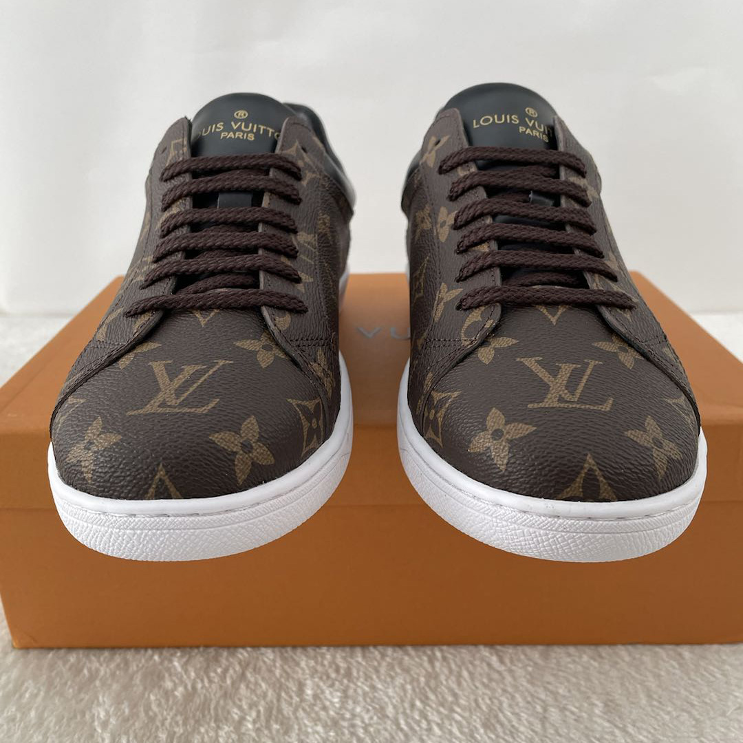 Louis Vuitton Monogram Men's Low-Top Sneakers - DesignerGu