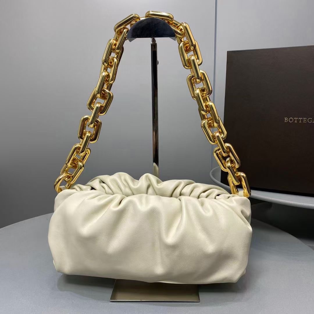 The Chain Pouch Shoulder Bag - DesignerGu