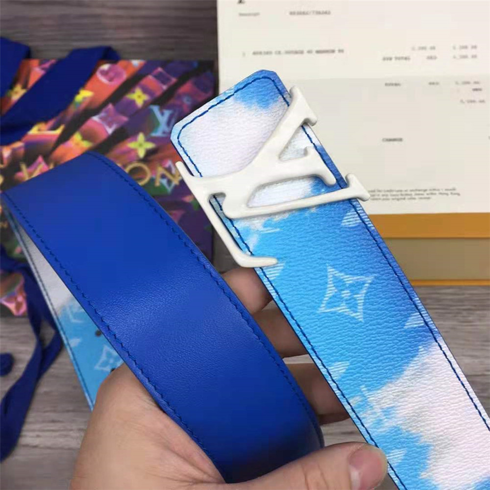 Louis Vuitton LV shape 40mm reversible clouds - DesignerGu