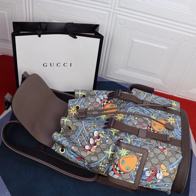 Gucci x Disney Donald Duck Medium Backpack - DesignerGu