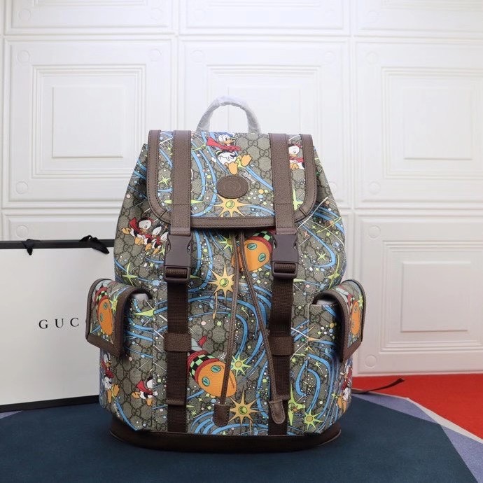 Gucci x Disney Donald Duck Medium Backpack - DesignerGu