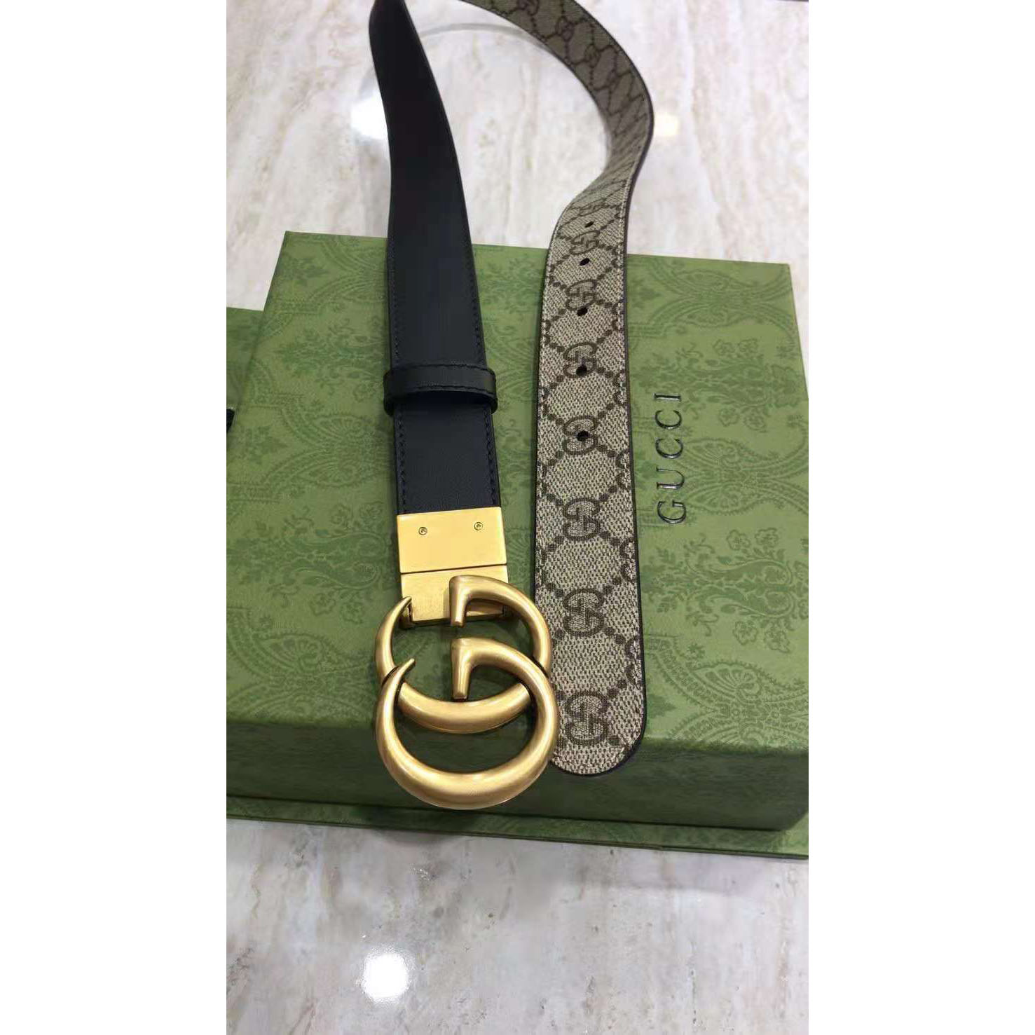 Gucci GG Reversible Belt  - DesignerGu