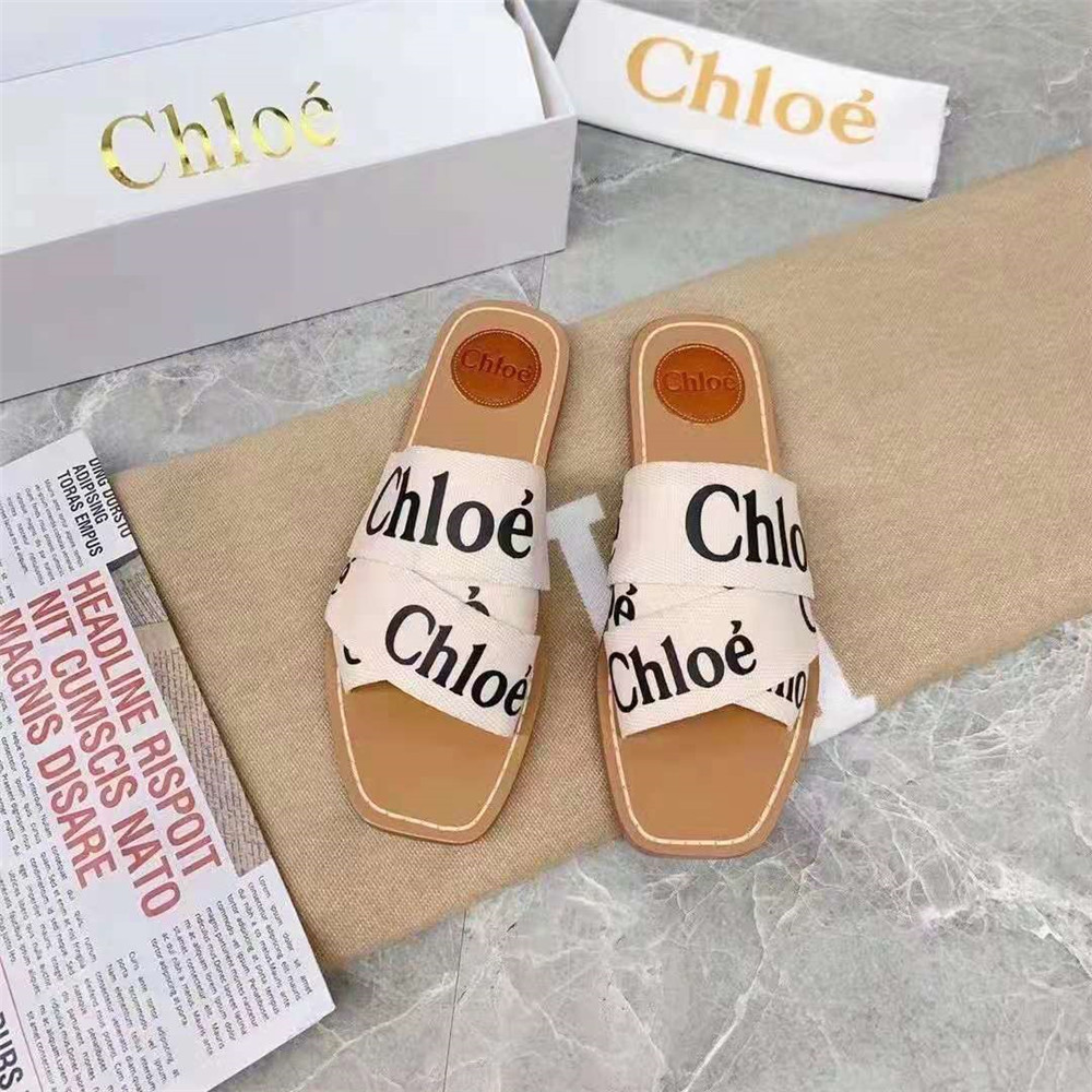 Chloe Logo Printed Sandals - DesignerGu