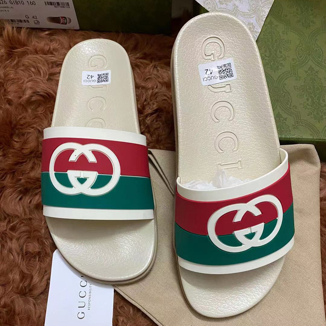 Gucci Men's Interlocking G Slide Sandal - DesignerGu