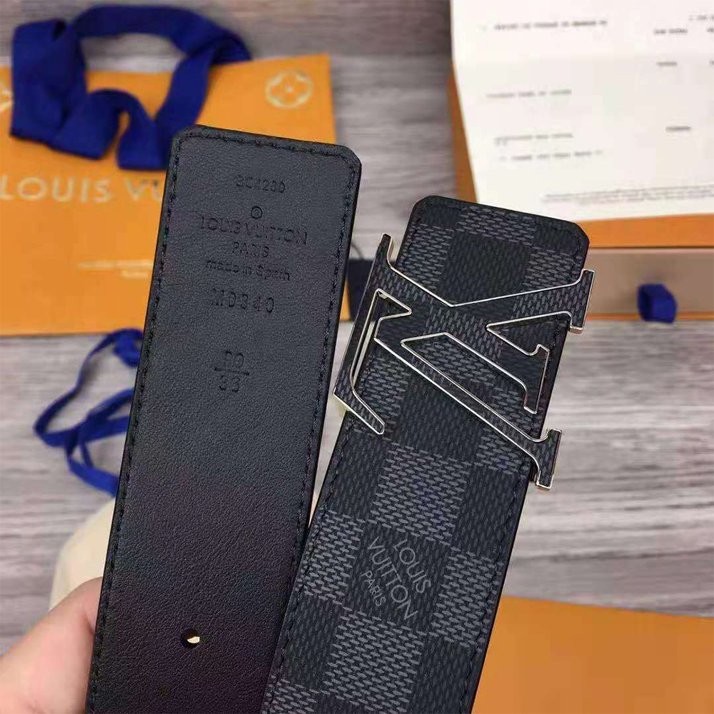 Louis Vuitton Initiales 40MM Reversible Belt - DesignerGu