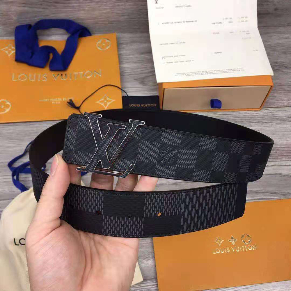 Louis Vuitton Initiales 40MM Reversible Belt - DesignerGu