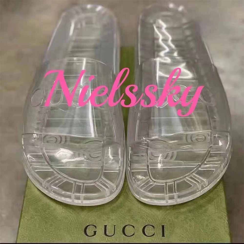 Gucci Men's Slide Sandal With GG Logo - DesignerGu