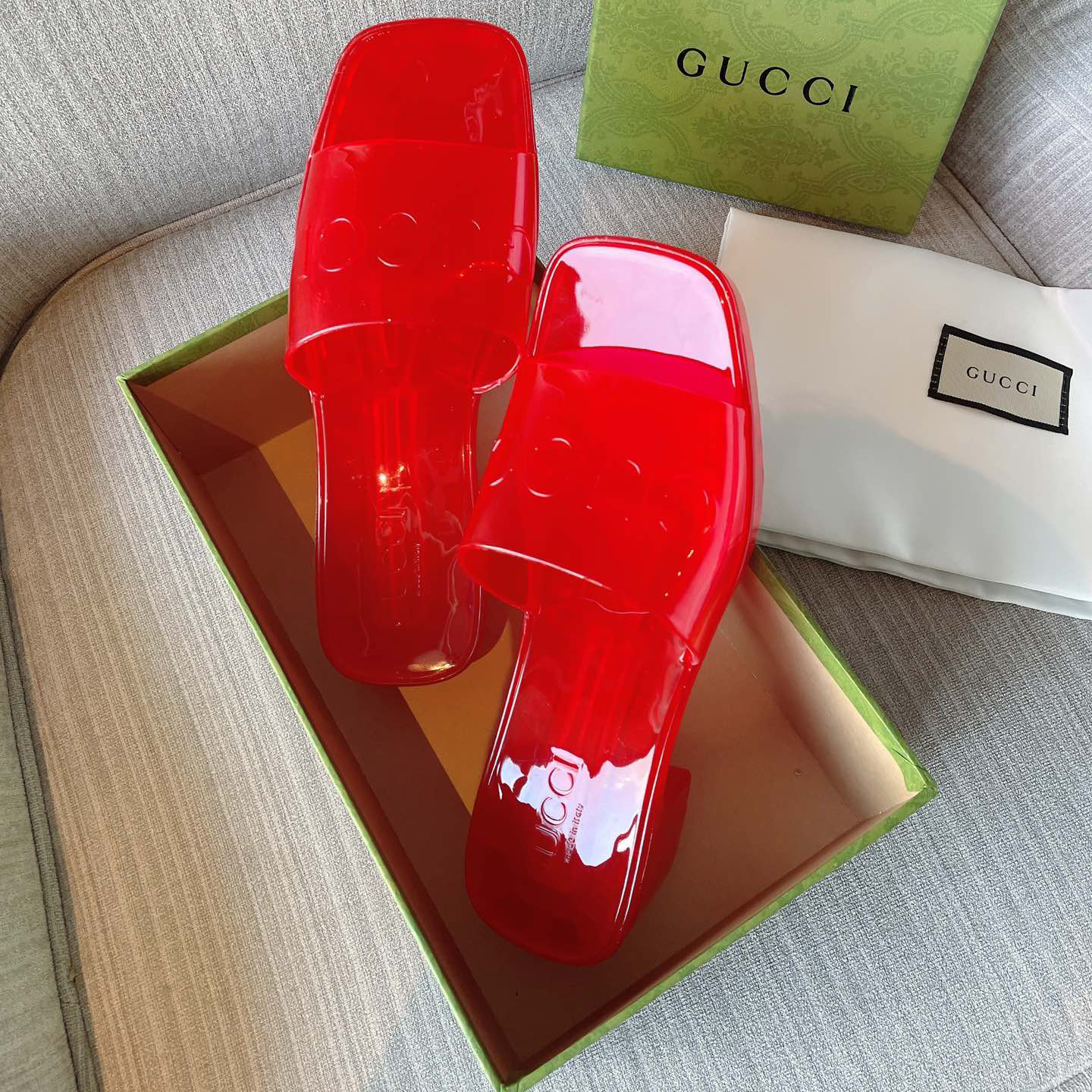 Gucci Plastique Logo-Embossed Rubber Mules - DesignerGu