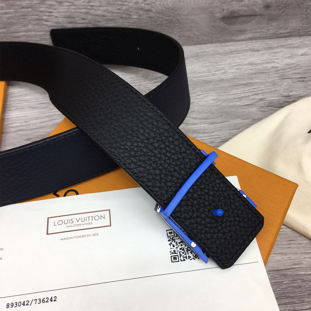 Louis Vuitton 40MM Belt In Black With Blue Buckle - DesignerGu