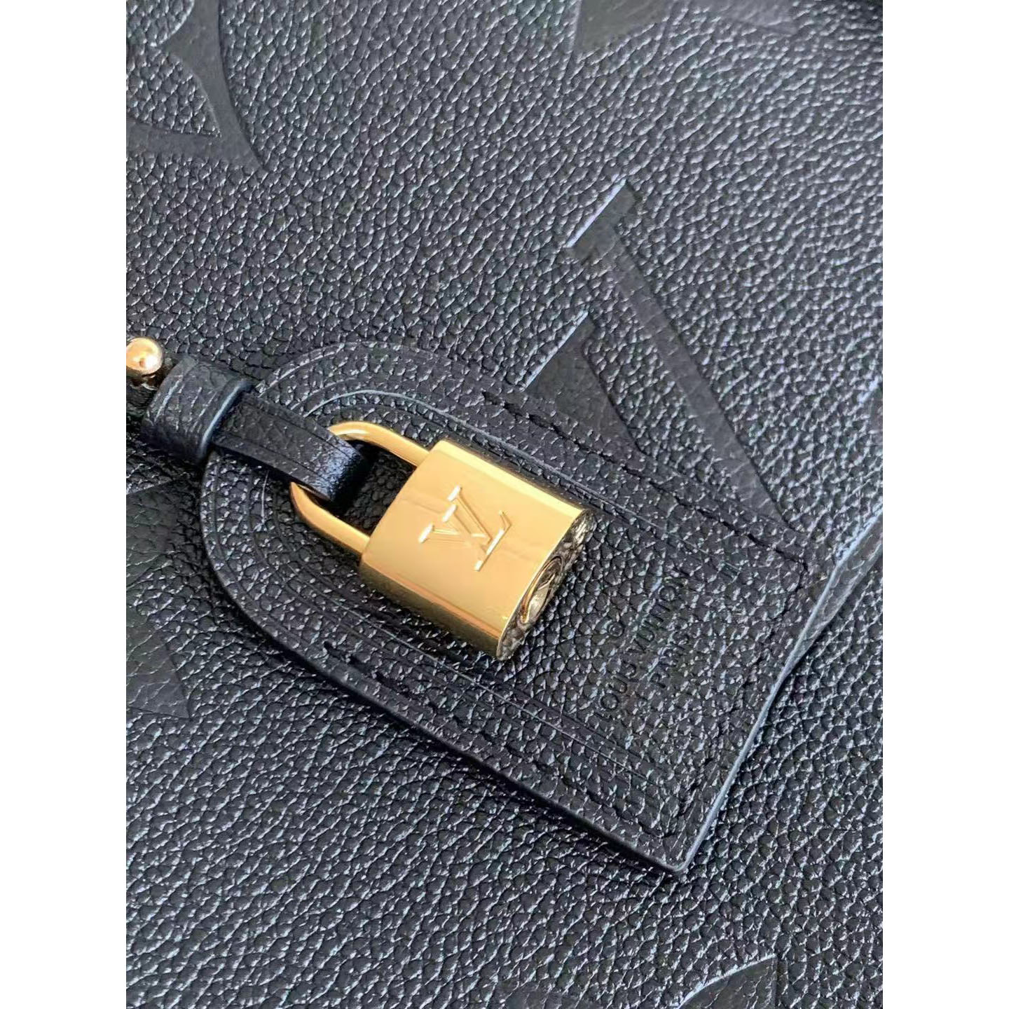 Louis Vuitton Black Monogram Leather Handbag (34-24-15CM) - DesignerGu