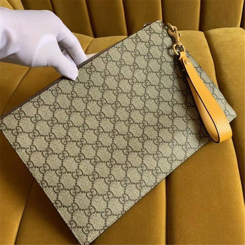 Gucci  GG Clutch Bag (30.5-21-1.5cm) - DesignerGu