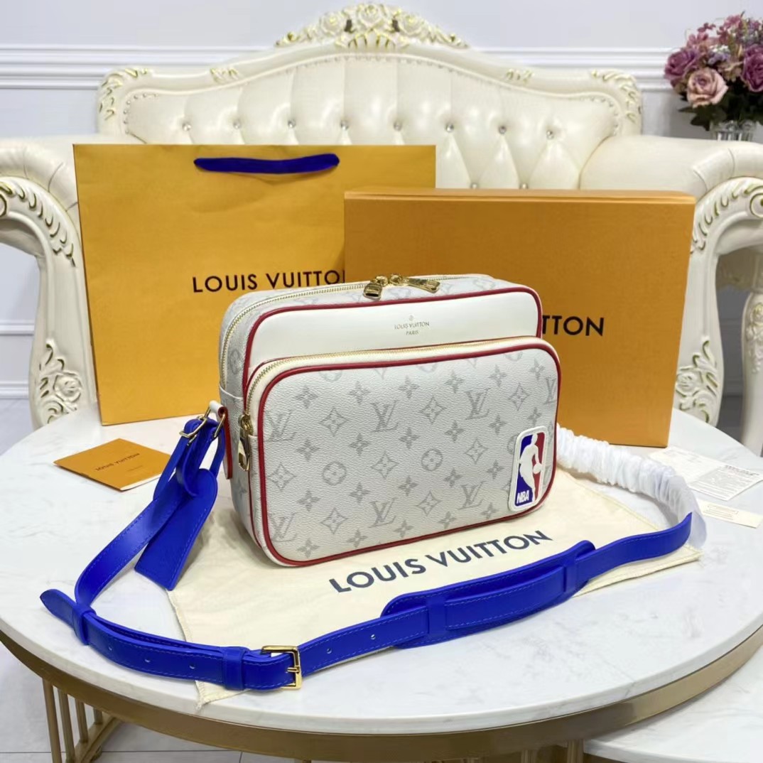 Louis Vuitton NBA Nil  Messenger(29.5-21.5-12CM) - DesignerGu