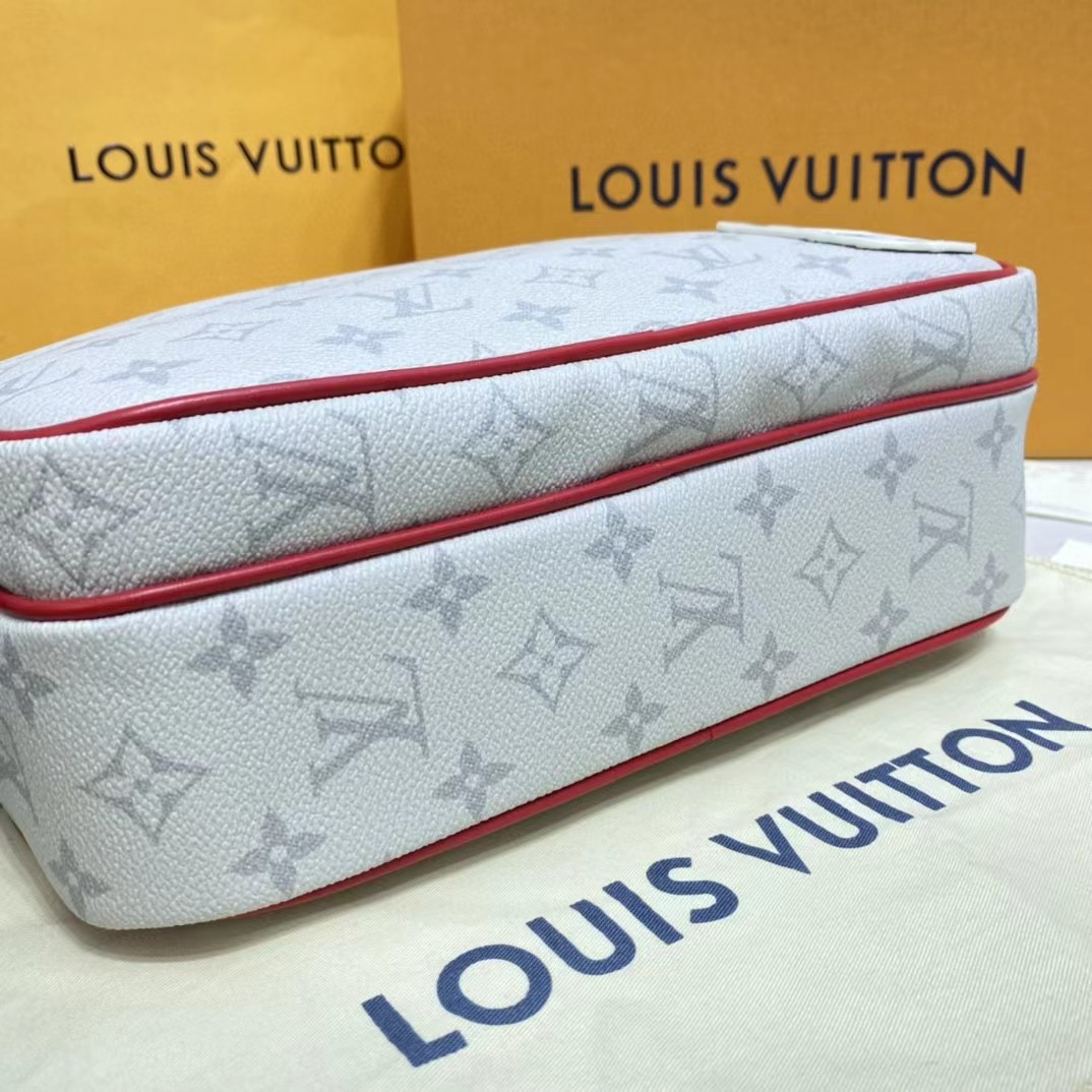 Louis Vuitton NBA Nil  Messenger(29.5-21.5-12CM) - DesignerGu