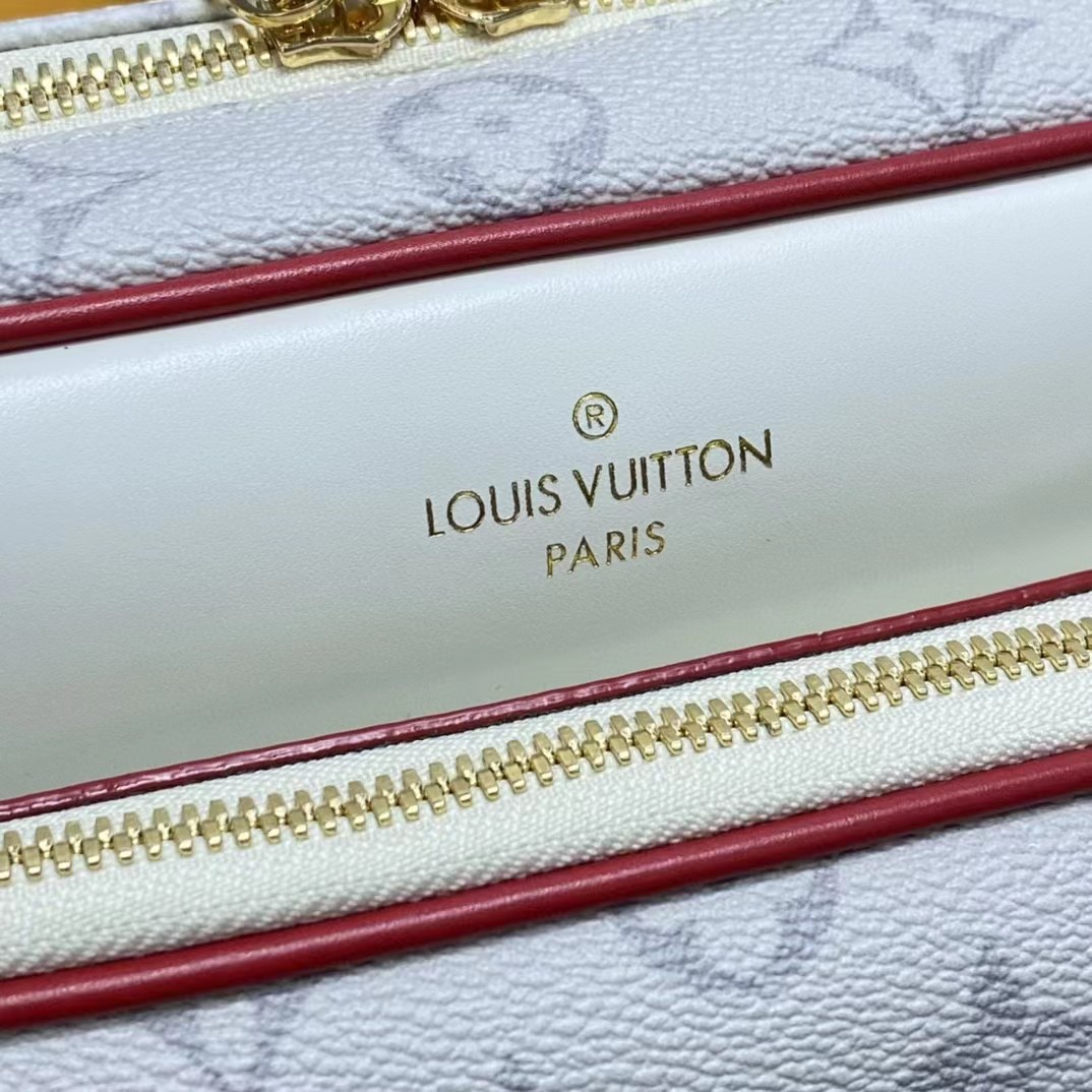 Louis Vuitton NBA Nil  Messenger(29.5-21.5-12CM) - DesignerGu