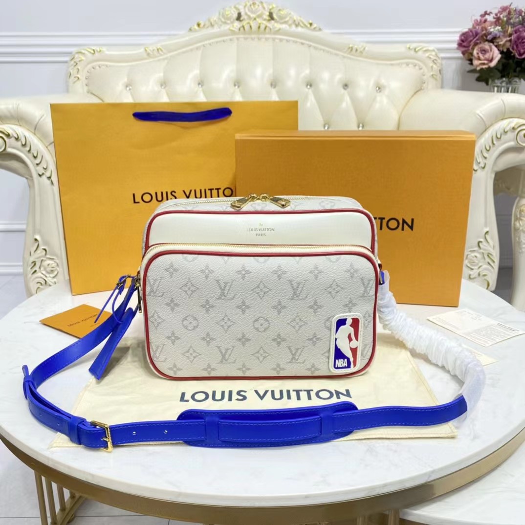 Louis Vuitton NBA Nil  Messenger(29.5-21.5-12CM) - DesignerGu