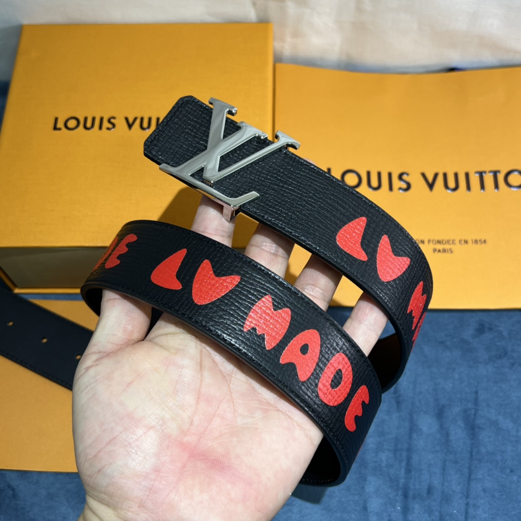 Louis Vuitton Gradient Shape 40MM Reversible Belt - DesignerGu