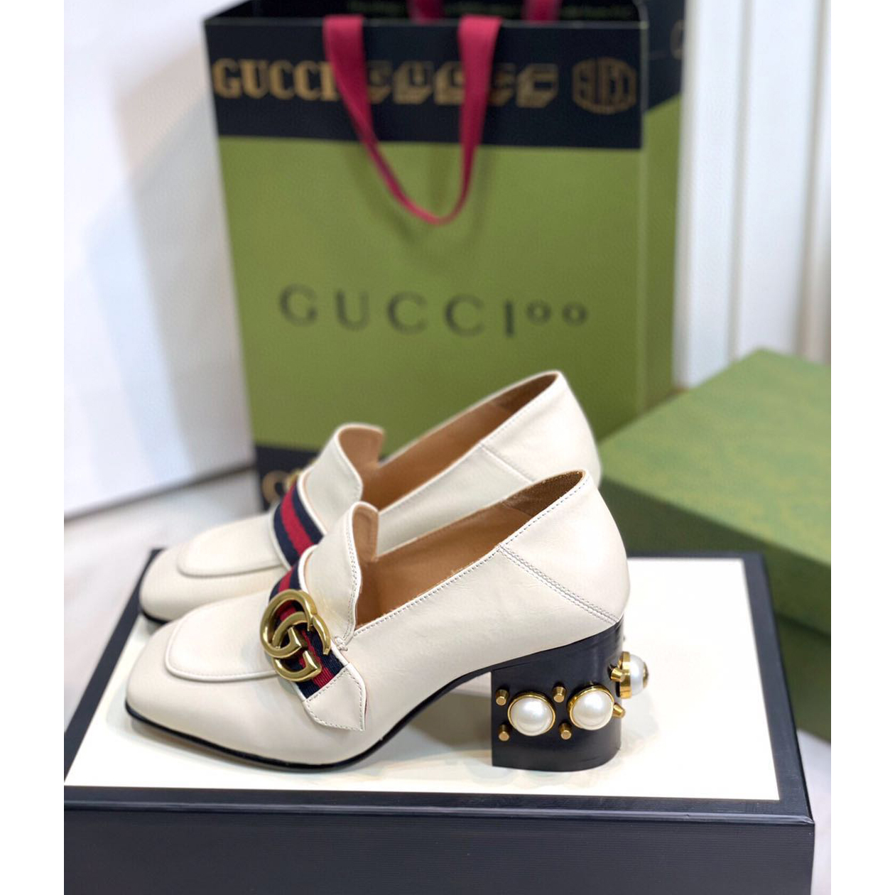 Gucci White Pearl Matchmake Pump - DesignerGu