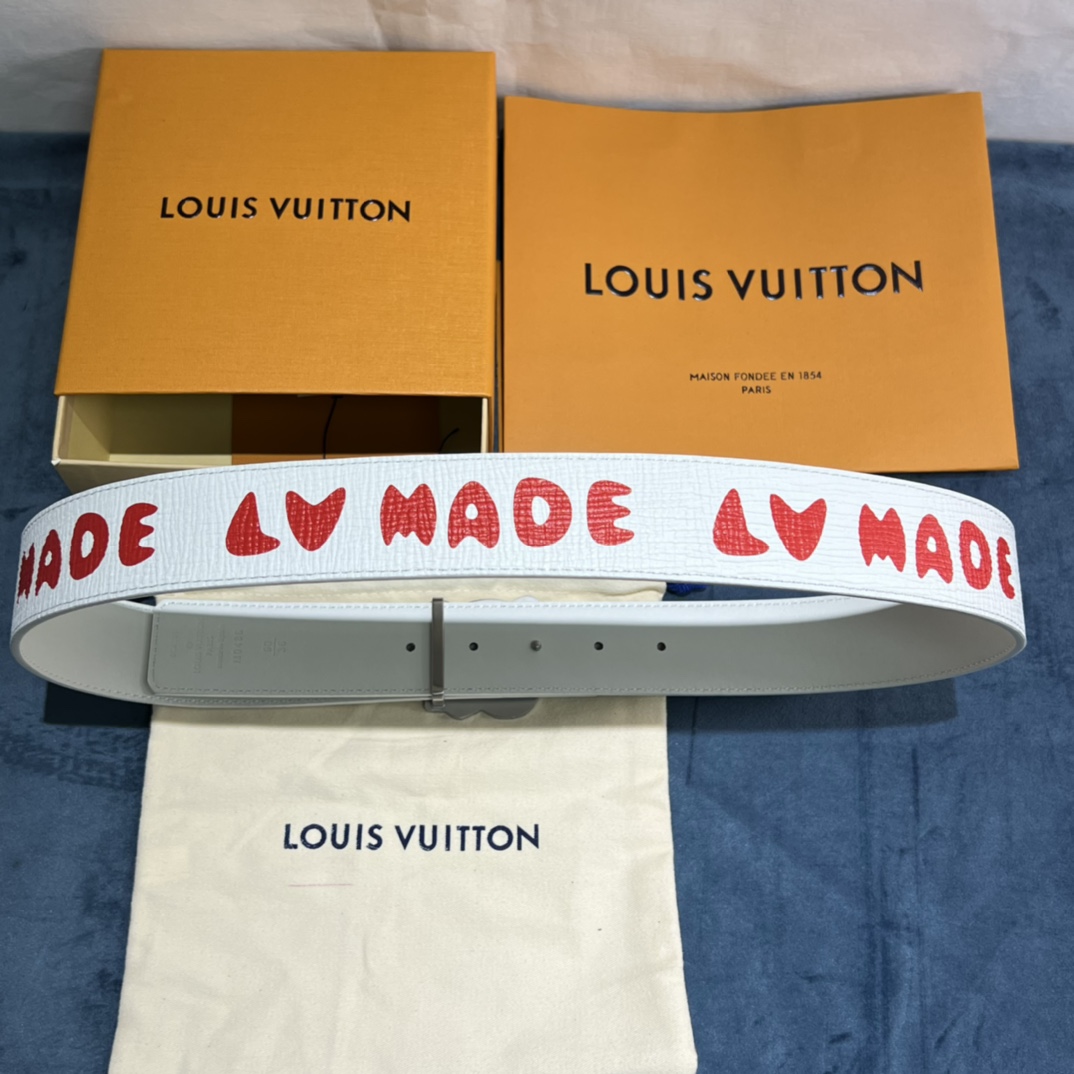 Louis Vuitton Gradient Shape 40MM Reversible Belt - DesignerGu