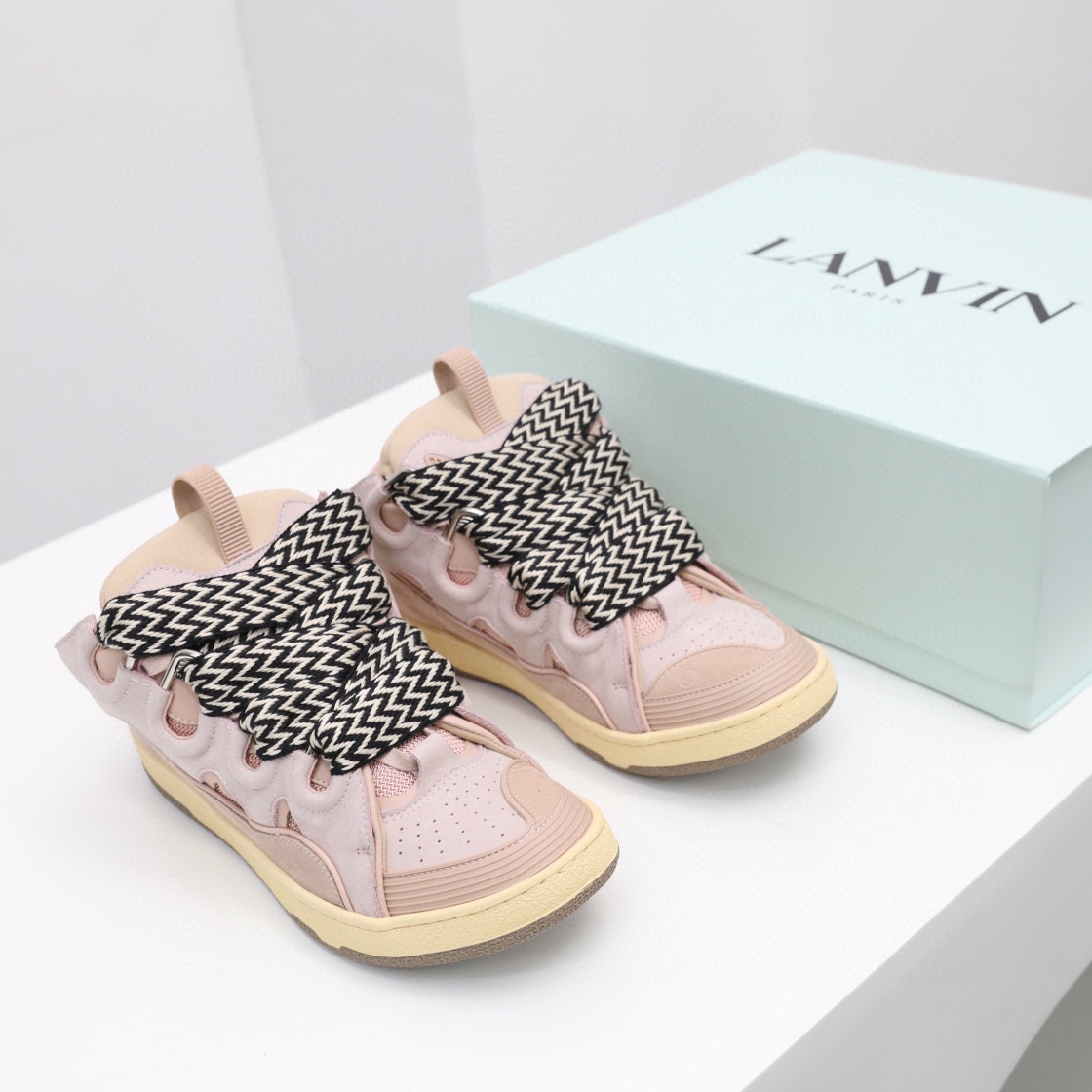 Lanvin Sneaker  - DesignerGu