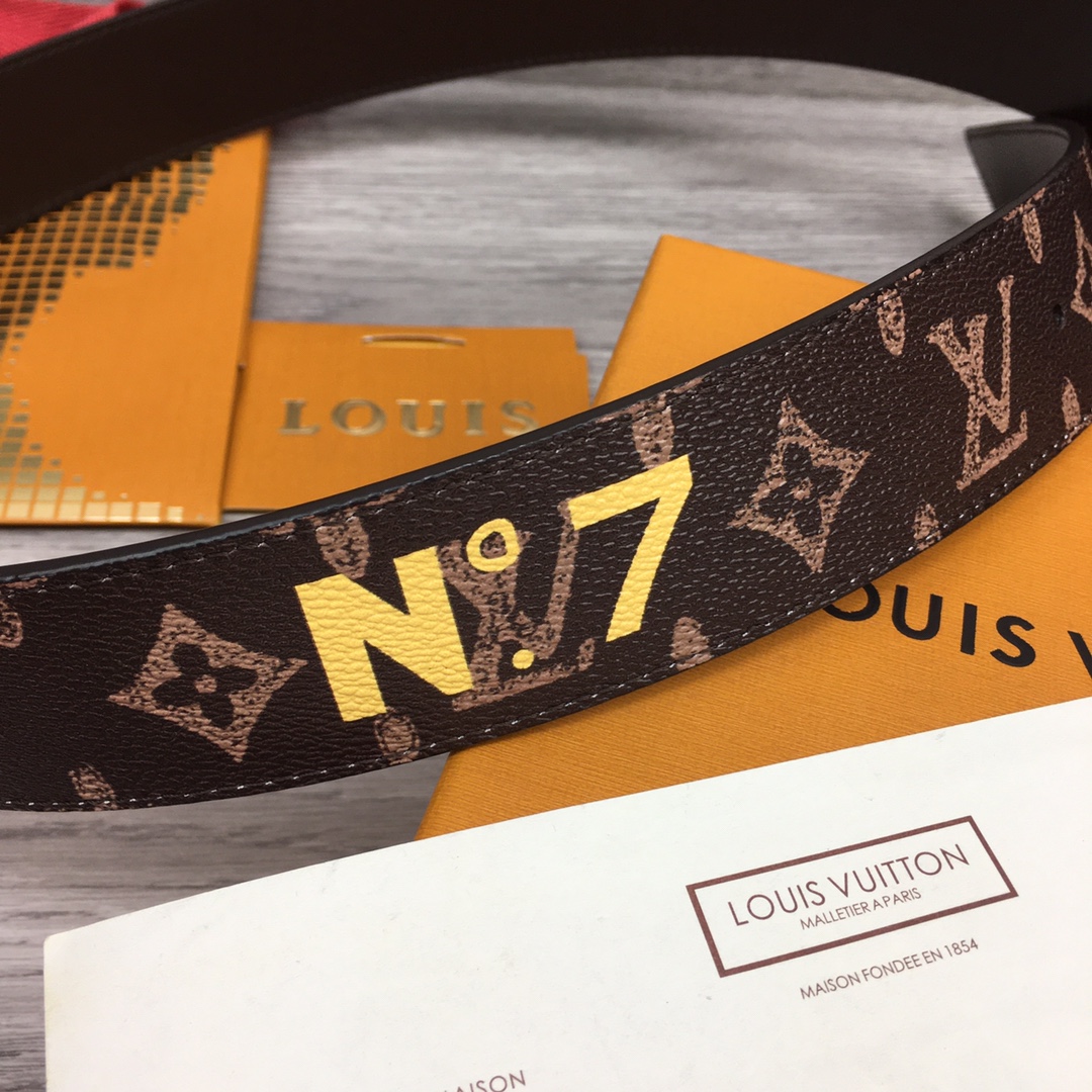 Louis Vuitton Shape 40MM Reversible Belt - DesignerGu