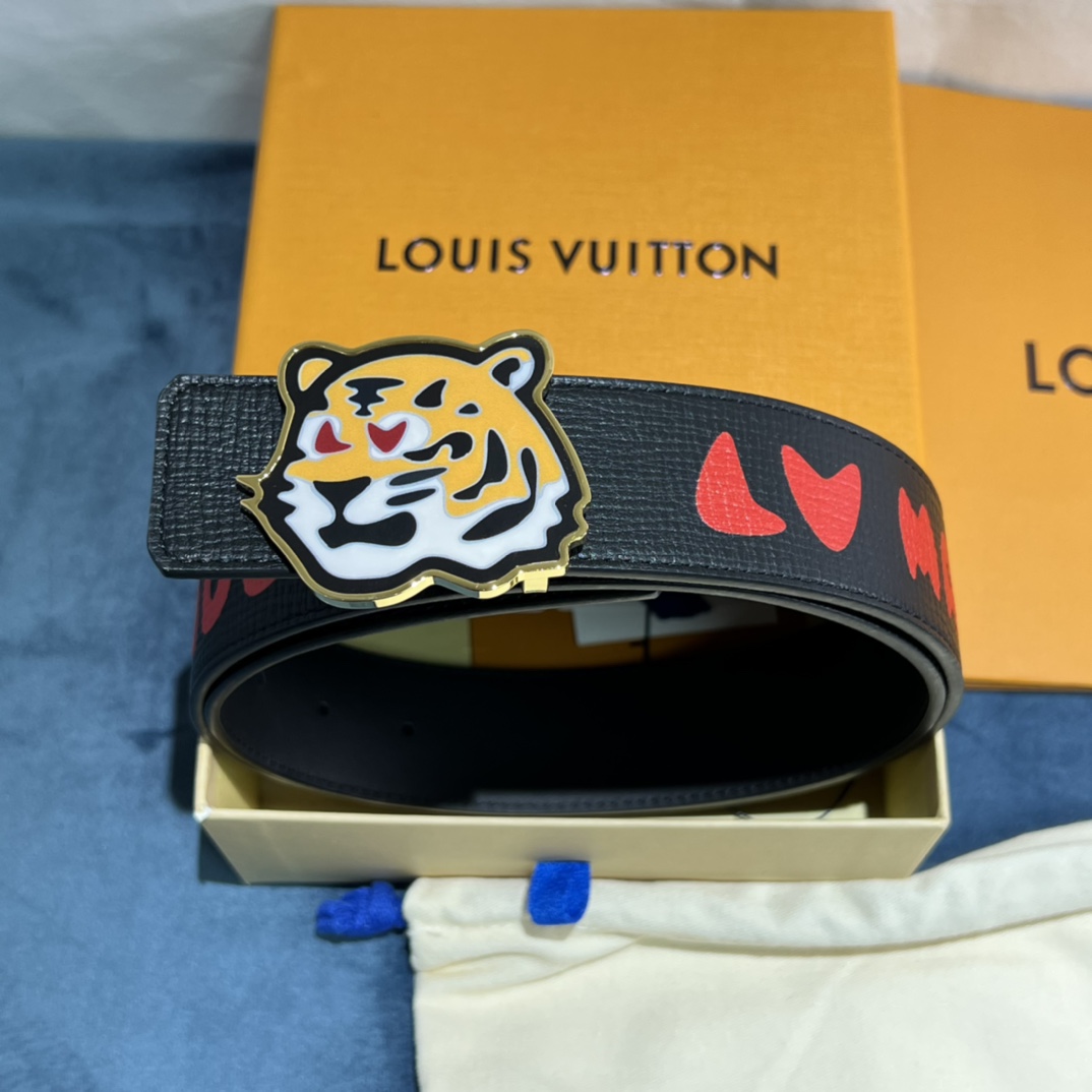 Louis Vuitton Gradient Shape 40MM Reversible Belt - DesignerGu