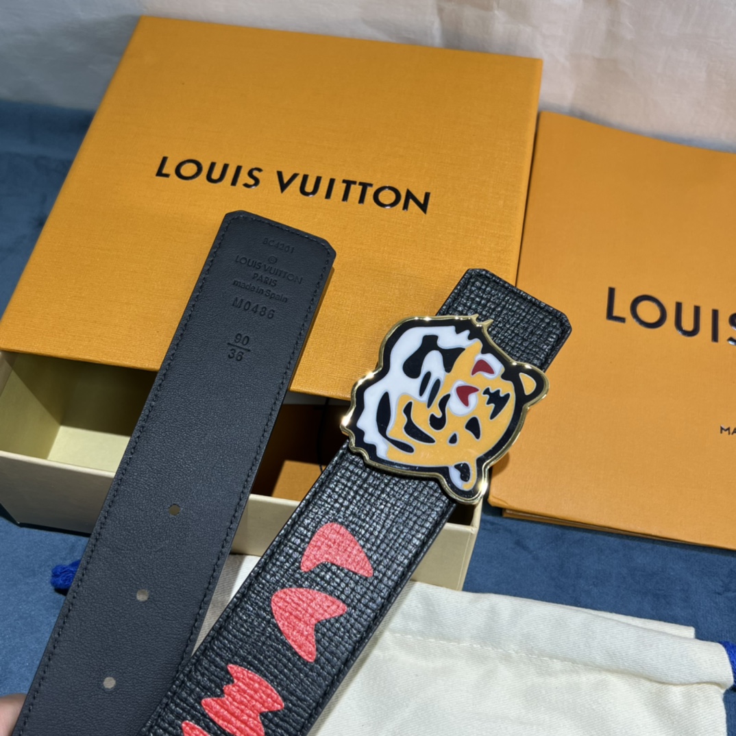 Louis Vuitton Gradient Shape 40MM Reversible Belt - DesignerGu