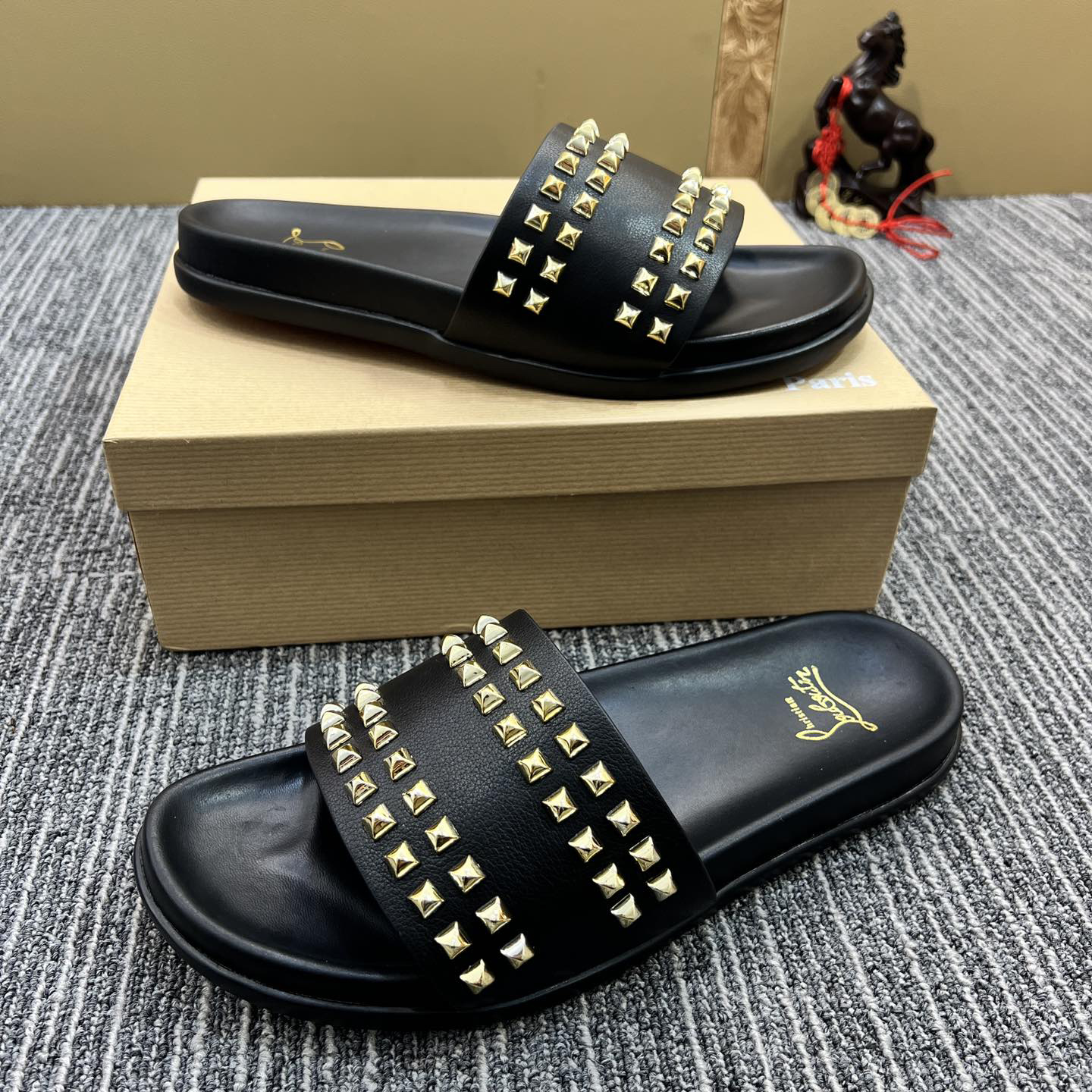 Christian Louboutin  Men Slippers Flats - DesignerGu