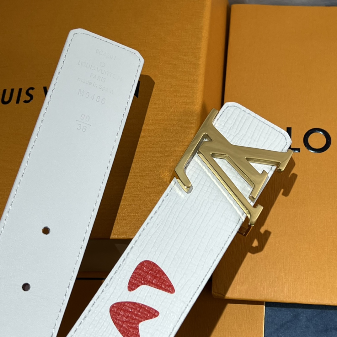 Louis Vuitton Gradient Shape 40MM Reversible Belt - DesignerGu